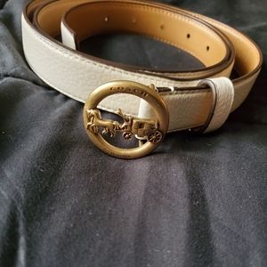 Coach belt size xl